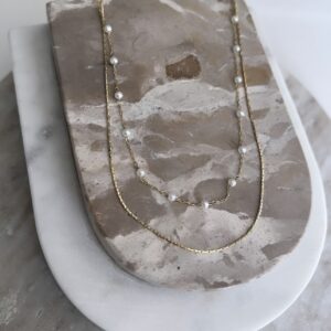 TINY PEARL LAYERED NECKLACE